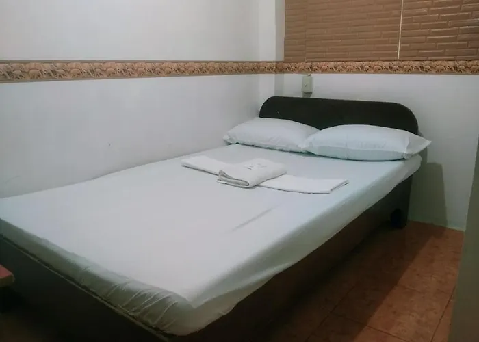 Inn Carl Andrei Transient House *